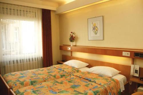 Hotel Zurich Люксембург Екстер'єр фото
